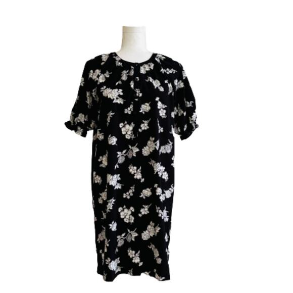 Loft Outlet Dress Black White Floral Ruffled Short Sleeve Button Front Size SP - Picture 12 of 12